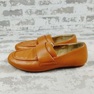 BC Born in California Faux Leather Square Toe Slip On Tan Flats A383
